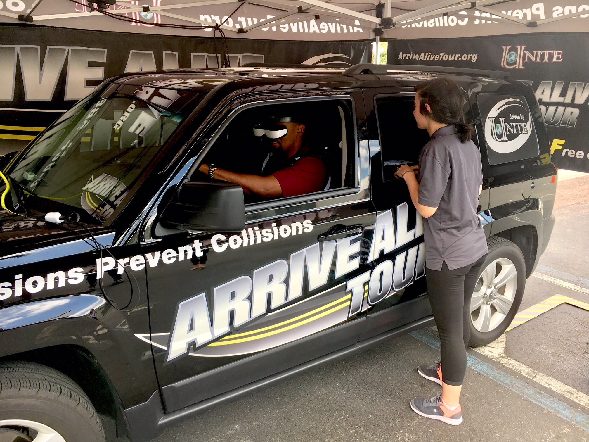Virtual reality driving simulator shows dangers of distracted driving